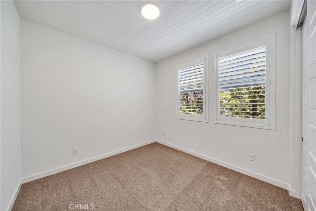 182 Finch Property Photo 24