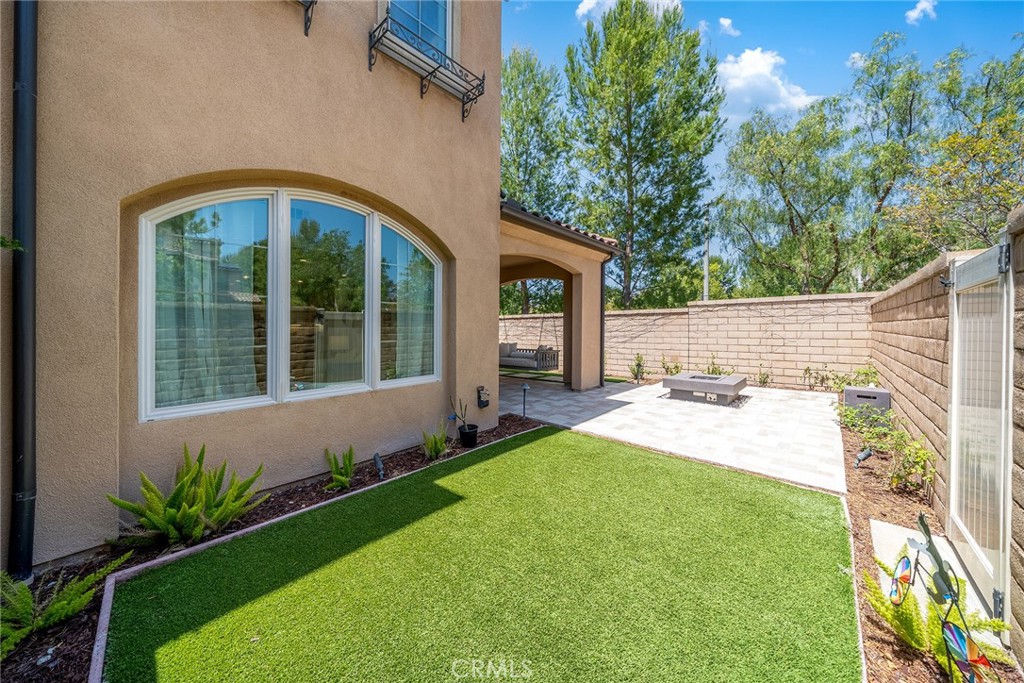 182 Finch Property Photo 30