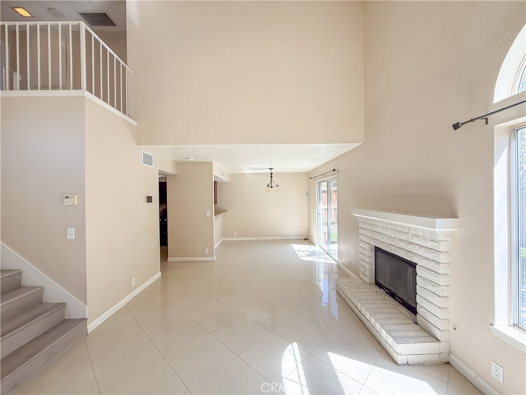 7671 Barrington Court Property Photo 7