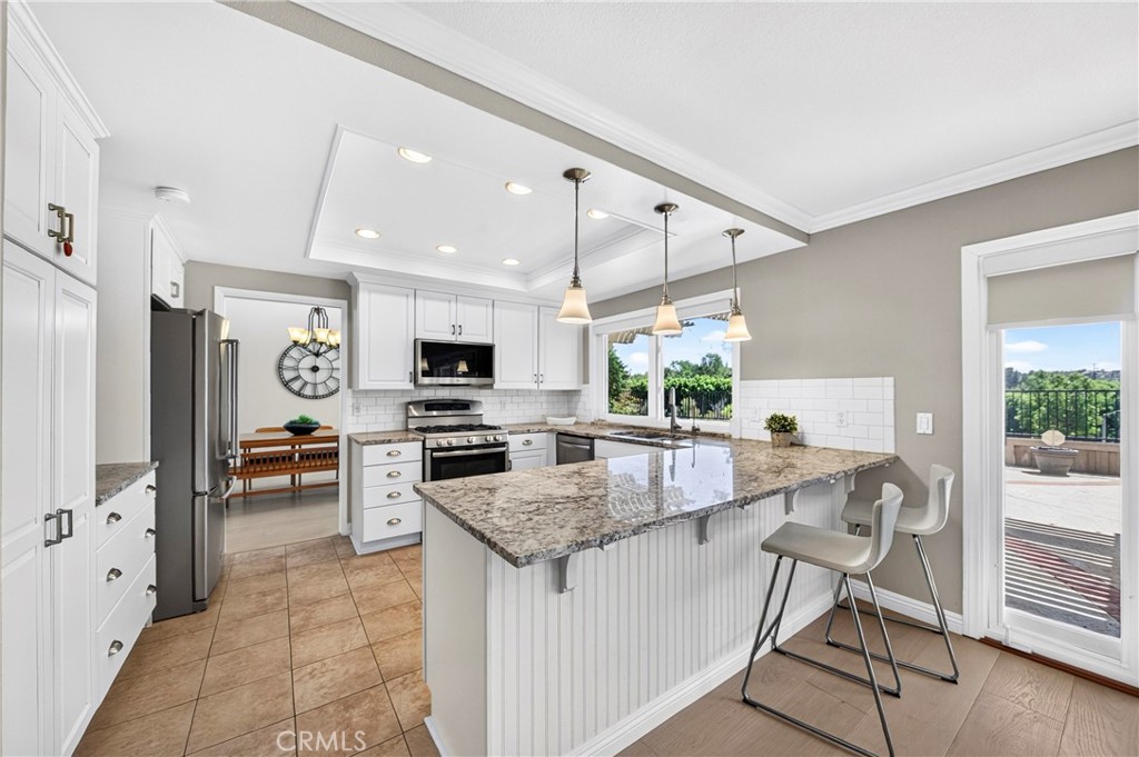 618 Brookline Place Property Photo 9