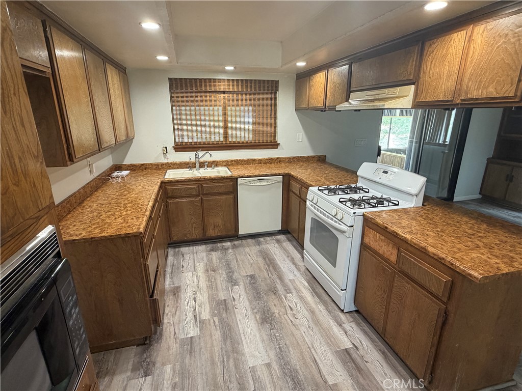 15000 Sage Property Photo 5
