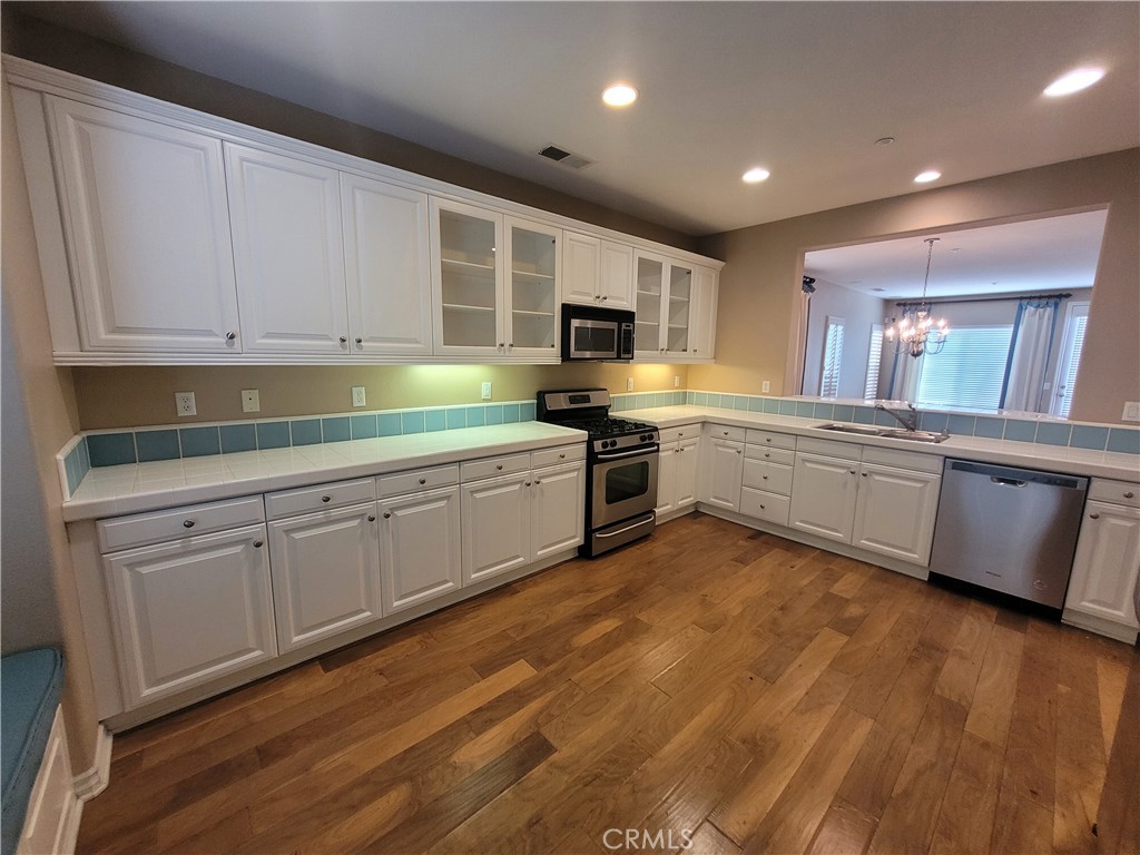 4022 Sutton Court Property Photo 5