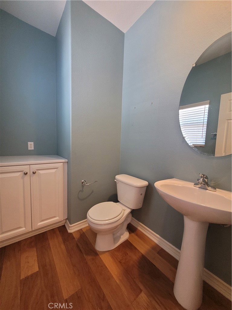 4022 Sutton Court Property Photo 8