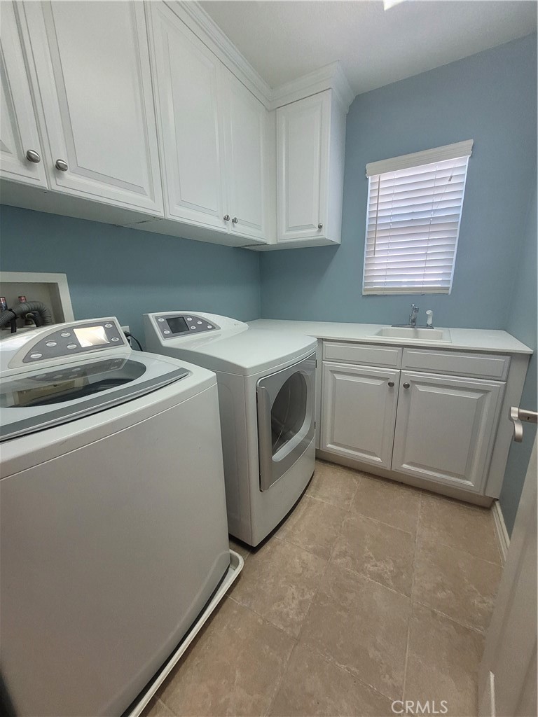 4022 Sutton Court Property Photo 11