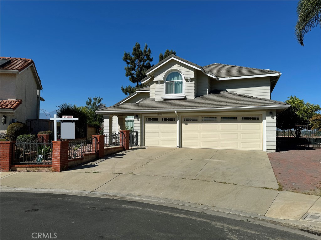 13745 Moonshadow Place Property Photo 2