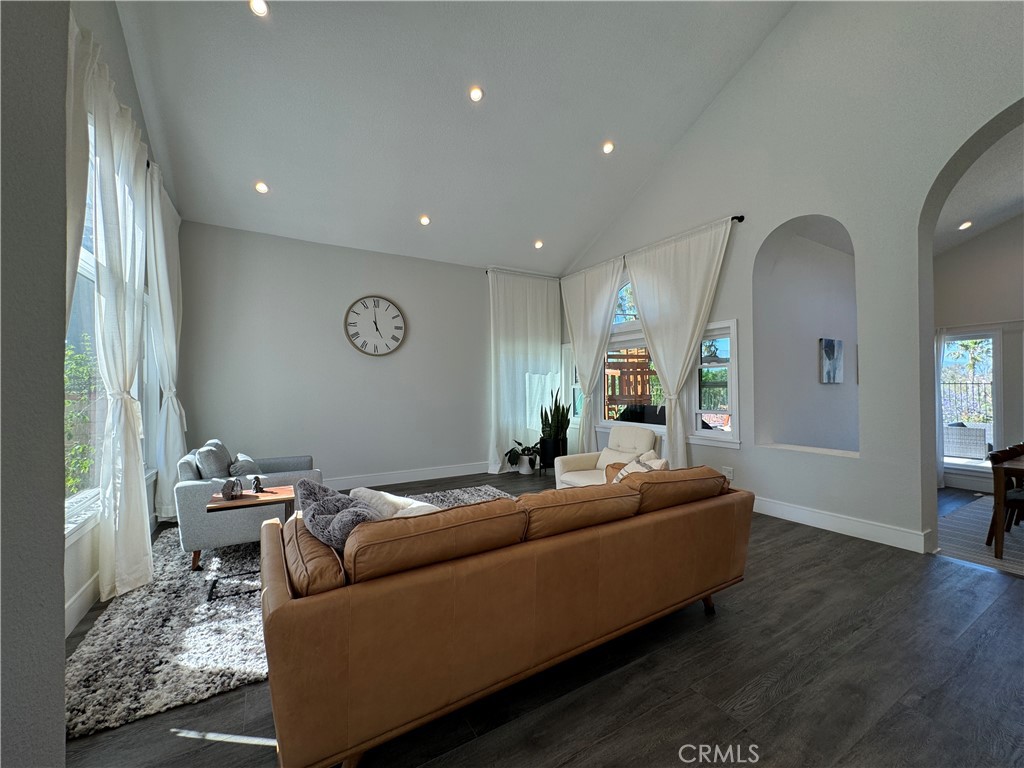 13745 Moonshadow Place Property Photo 6