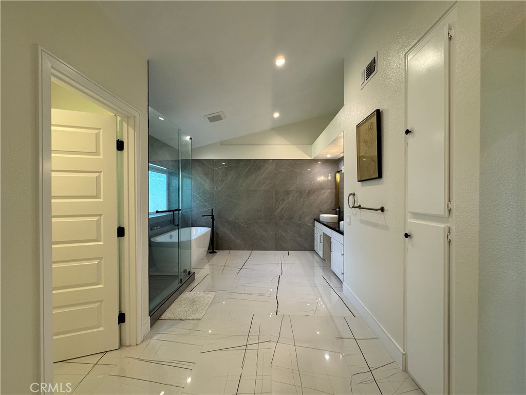 13745 Moonshadow Place Property Photo 38