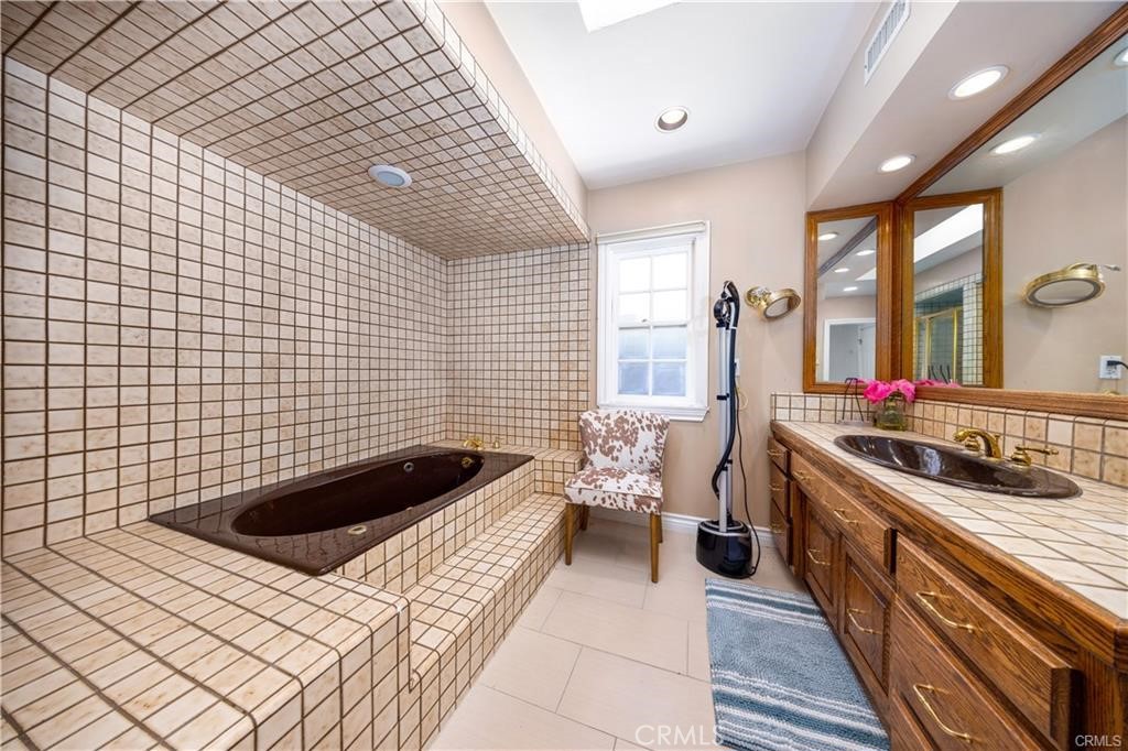 1531 Rodeo Road Property Photo 15