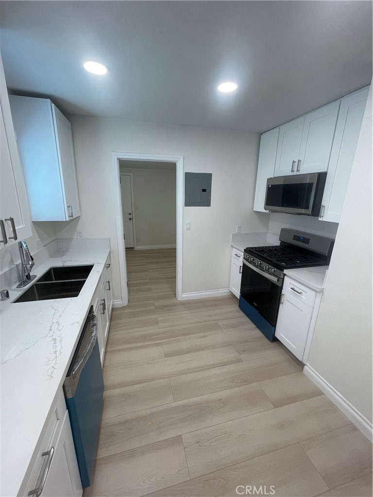 244 E 111th Street Property Photo 5