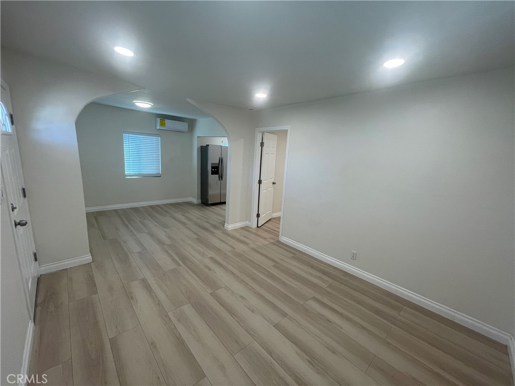 244 E 111th Street Property Photo 8
