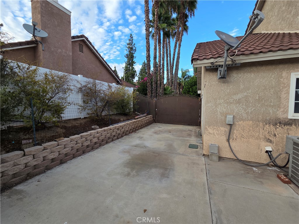 6462 Siamese Property Photo 3