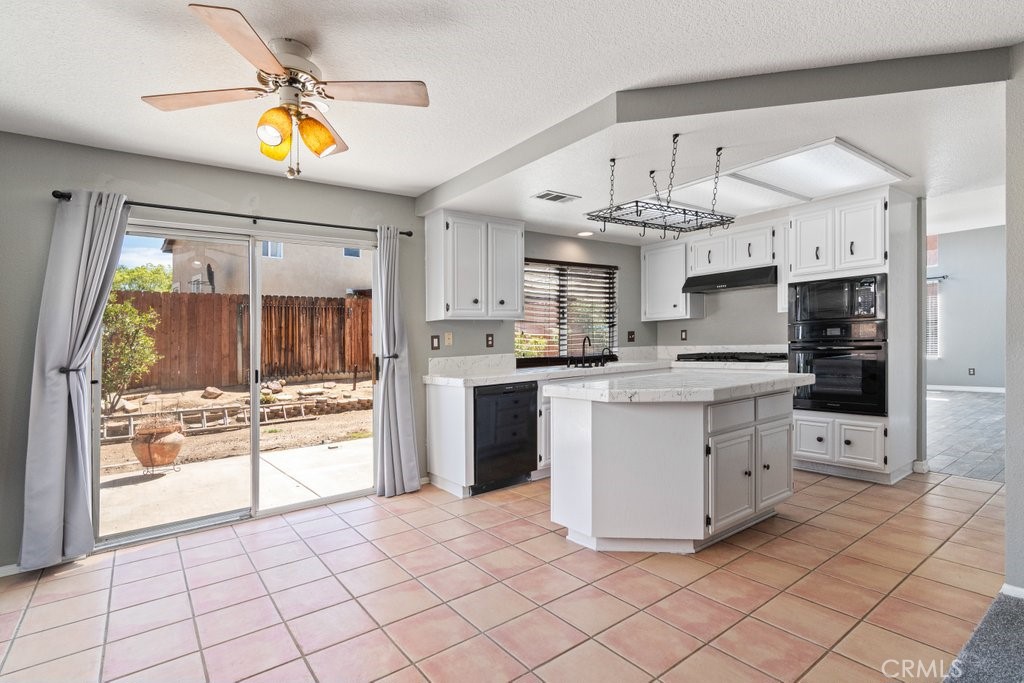 16322 Calle Aurora Property Photo 5