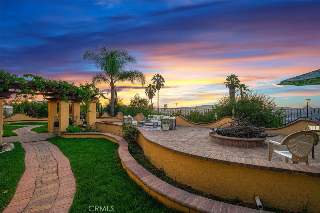 16419 Canarias Property Photo 1