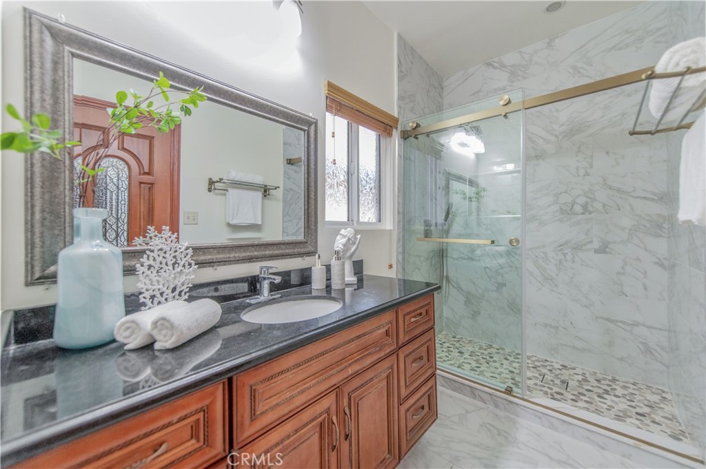 16419 Canarias Property Photo 33