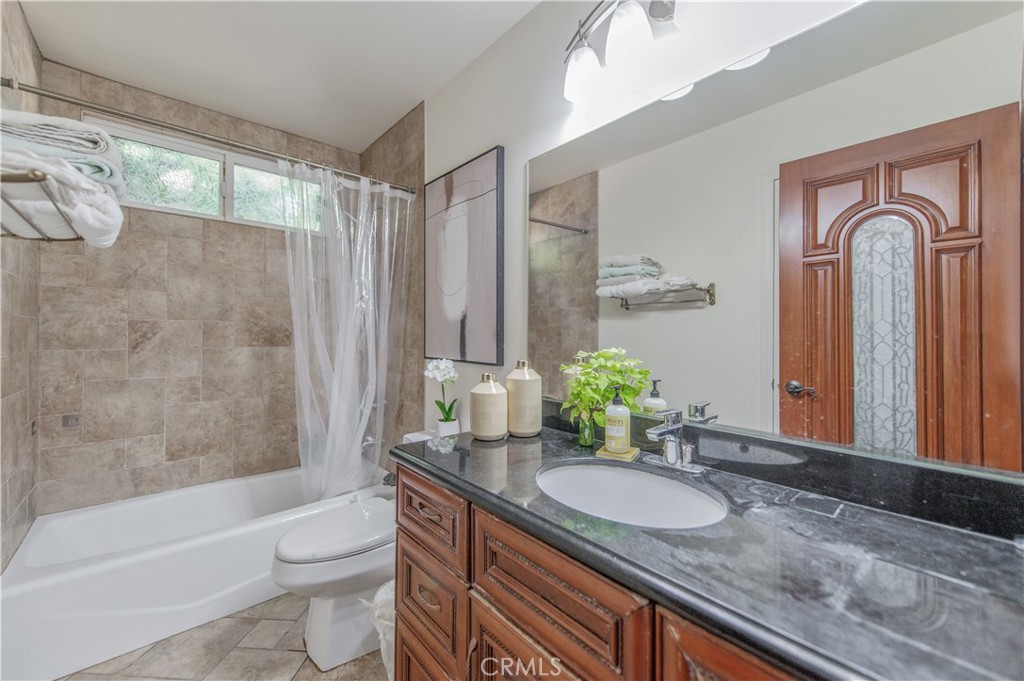 16419 Canarias Property Photo 34