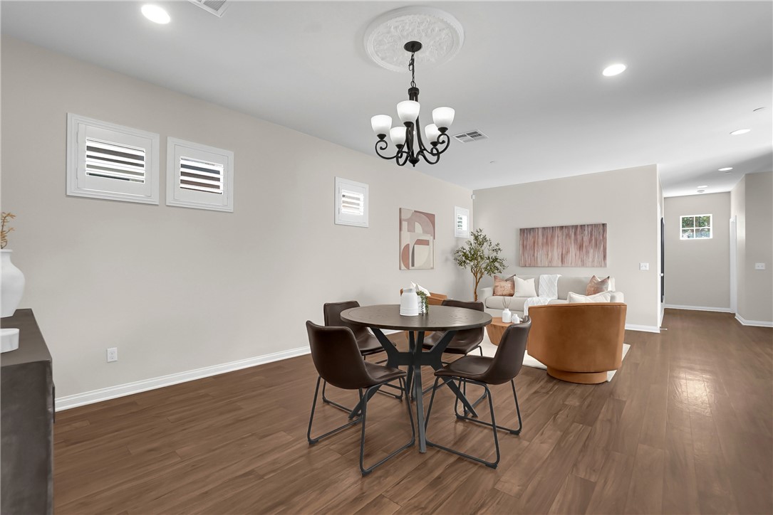 7255 Roselai Court Property Photo 10