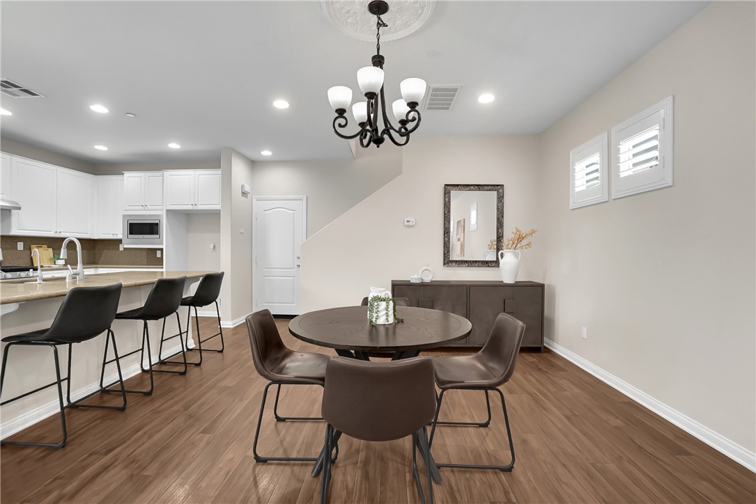 7255 Roselai Court Property Photo 11