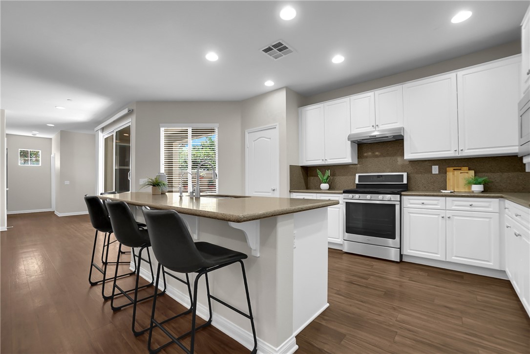 7255 Roselai Court Property Photo 14