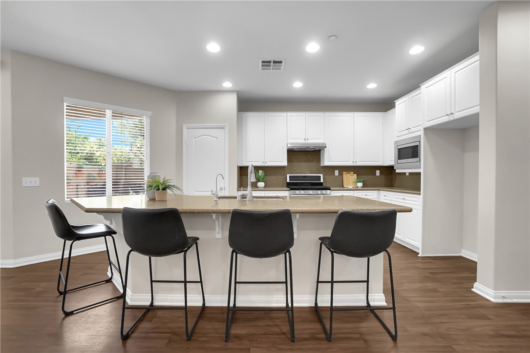 7255 Roselai Court Property Photo 15