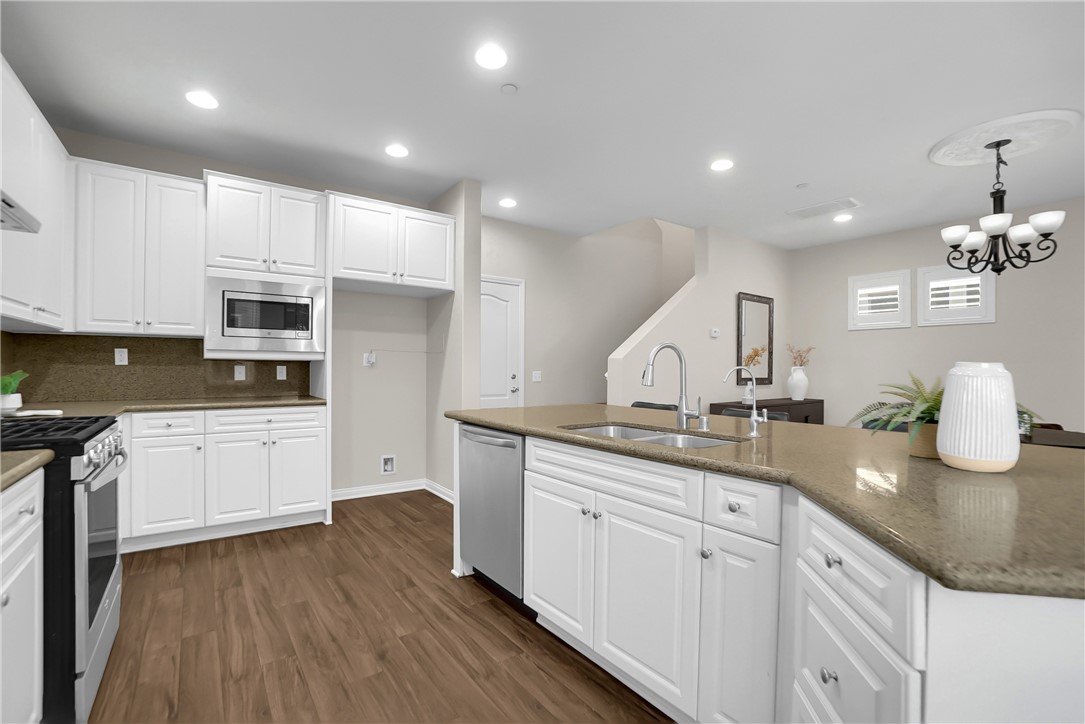 7255 Roselai Court Property Photo 17