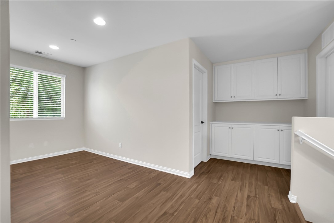 7255 Roselai Court Property Photo 24