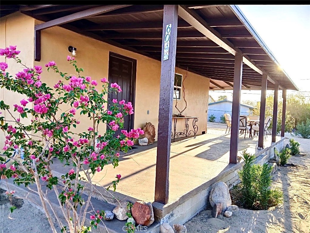 6045 Cahuilla Property Photo 2