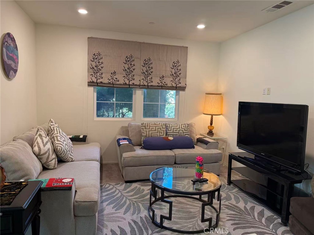 7008 Jetty Court Property Photo 2