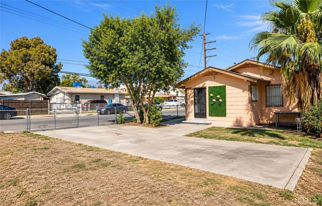 1298 Acacia Property Photo 19