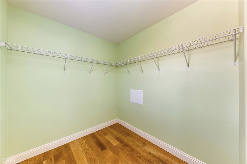 7271 Enclave Dr Property Photo 32