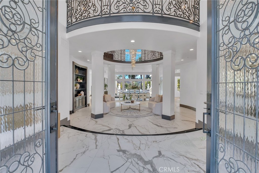 9 Rue Delacroix Property Photo 2