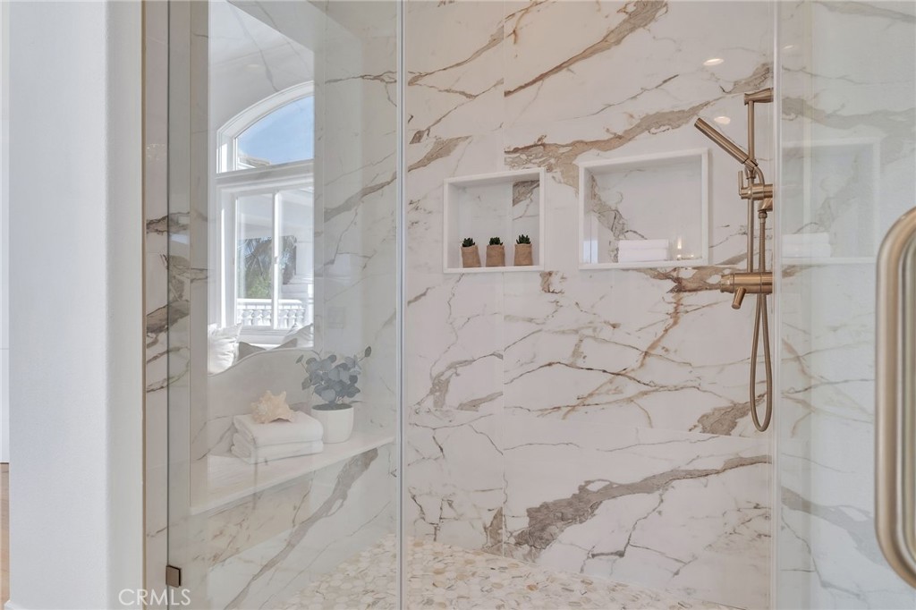 9 Rue Delacroix Property Photo 40