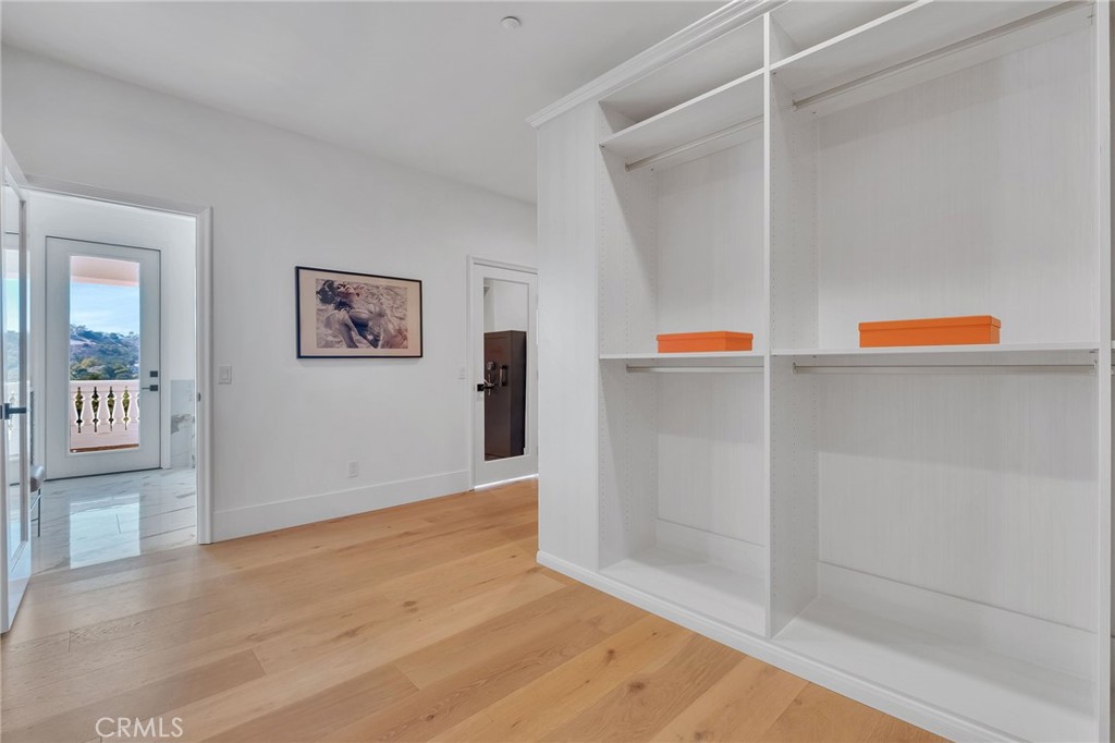 9 Rue Delacroix Property Photo 42
