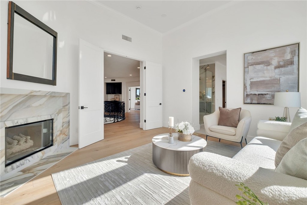 9 Rue Delacroix Property Photo 43