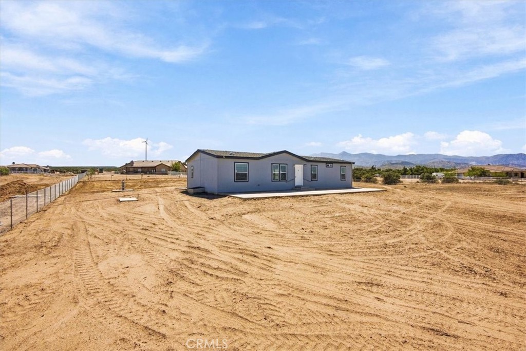 7323 Woodcliff Street Property Photo 2