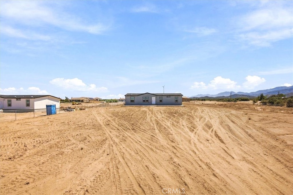 7323 Woodcliff Street Property Photo 3