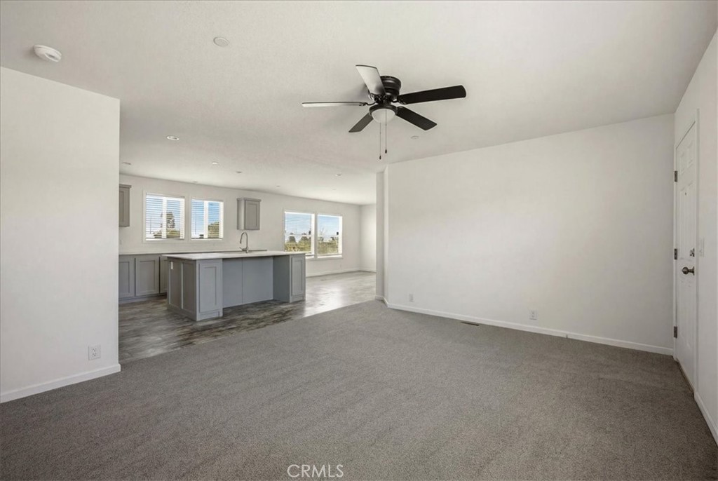 7323 Woodcliff Street Property Photo 7