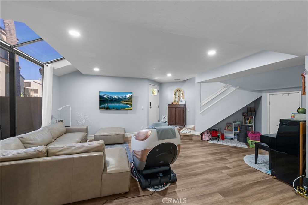 13115 Le Parc 33 Property Photo 8