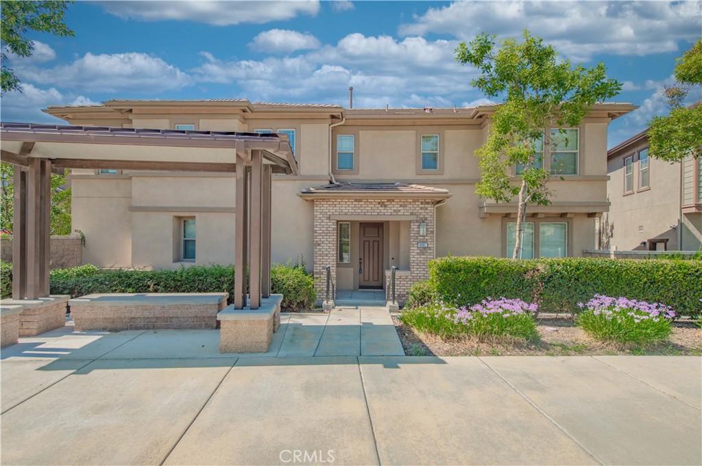 6081 Eucalyptus Property Photo 1