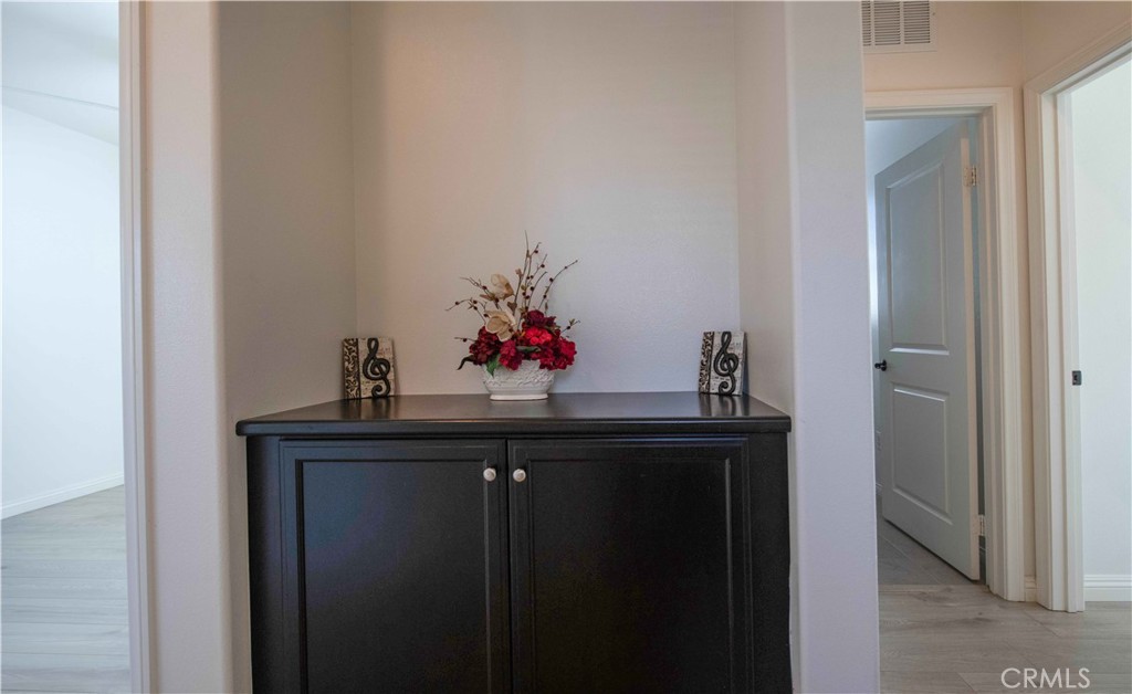 6081 Eucalyptus Property Photo 20