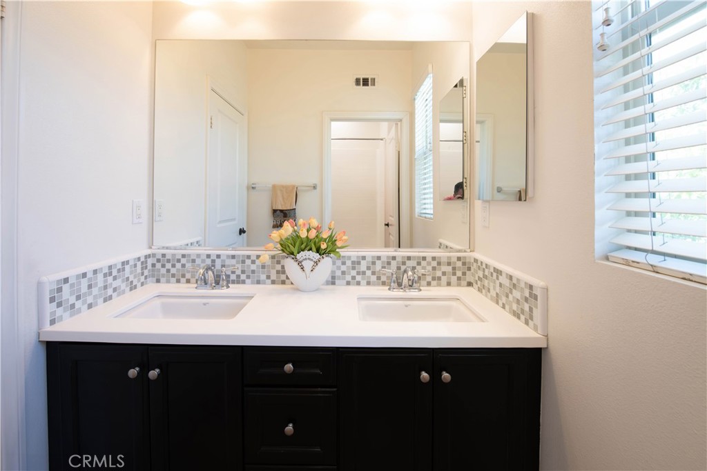 6081 Eucalyptus Property Photo 21