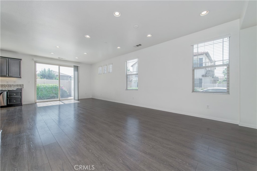 6081 Eucalyptus Property Photo 31