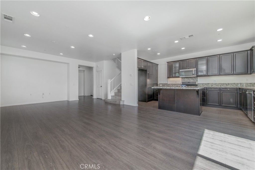 6081 Eucalyptus Property Photo 35
