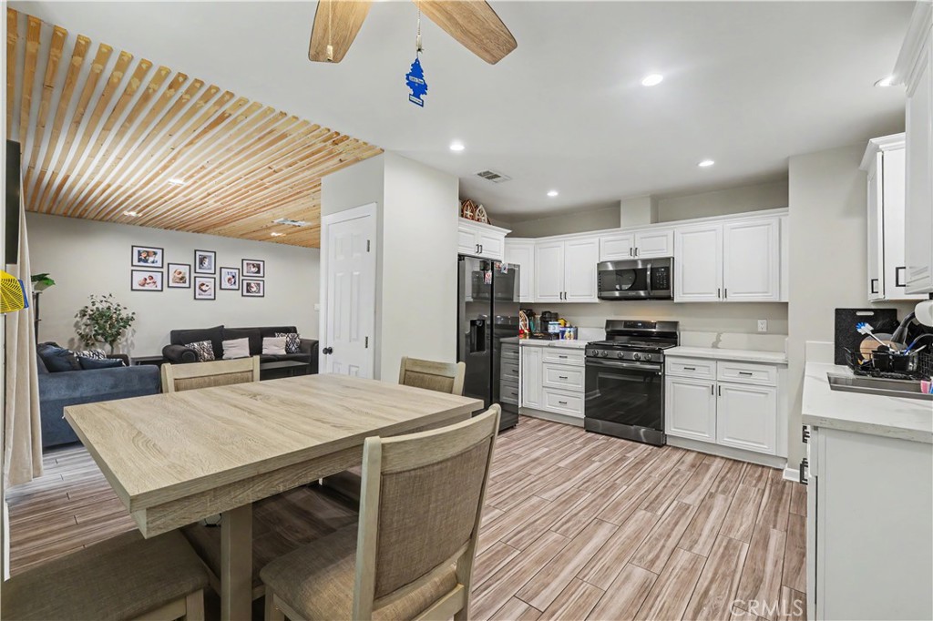 1136 Hancock Property Photo 10