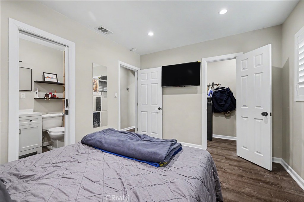 1136 Hancock Property Photo 17