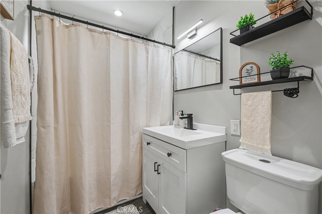 1136 Hancock Property Photo 21