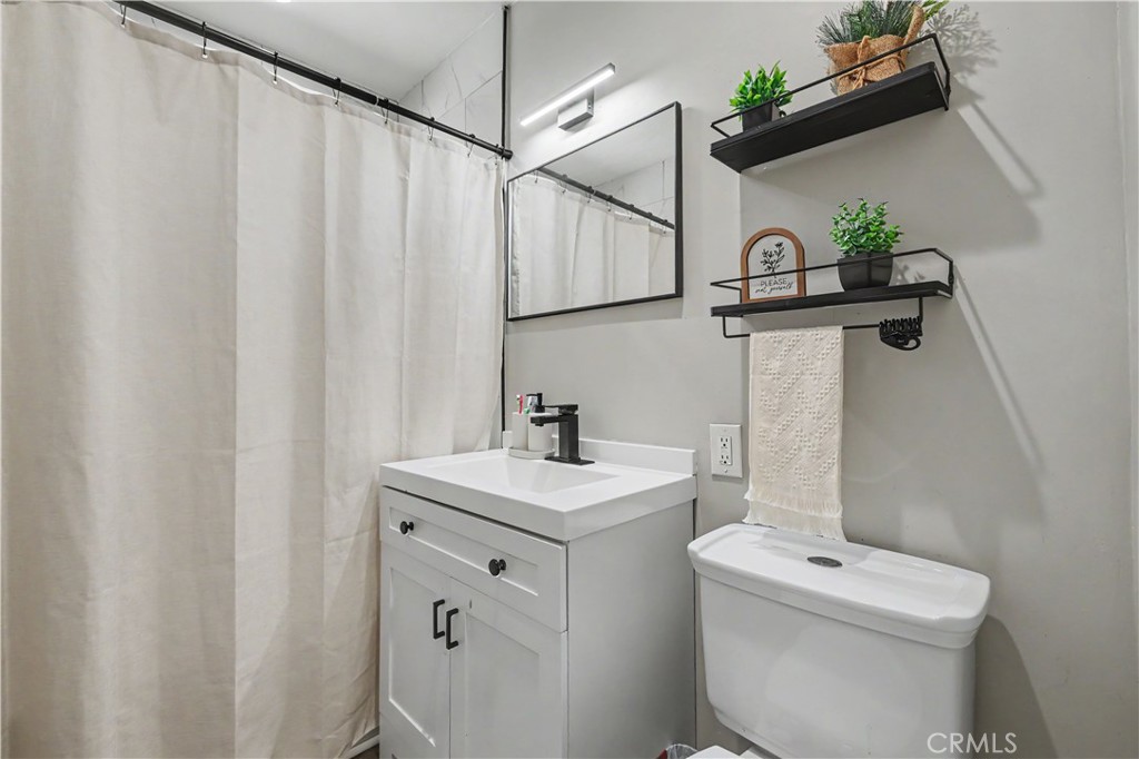1136 Hancock Property Photo 22
