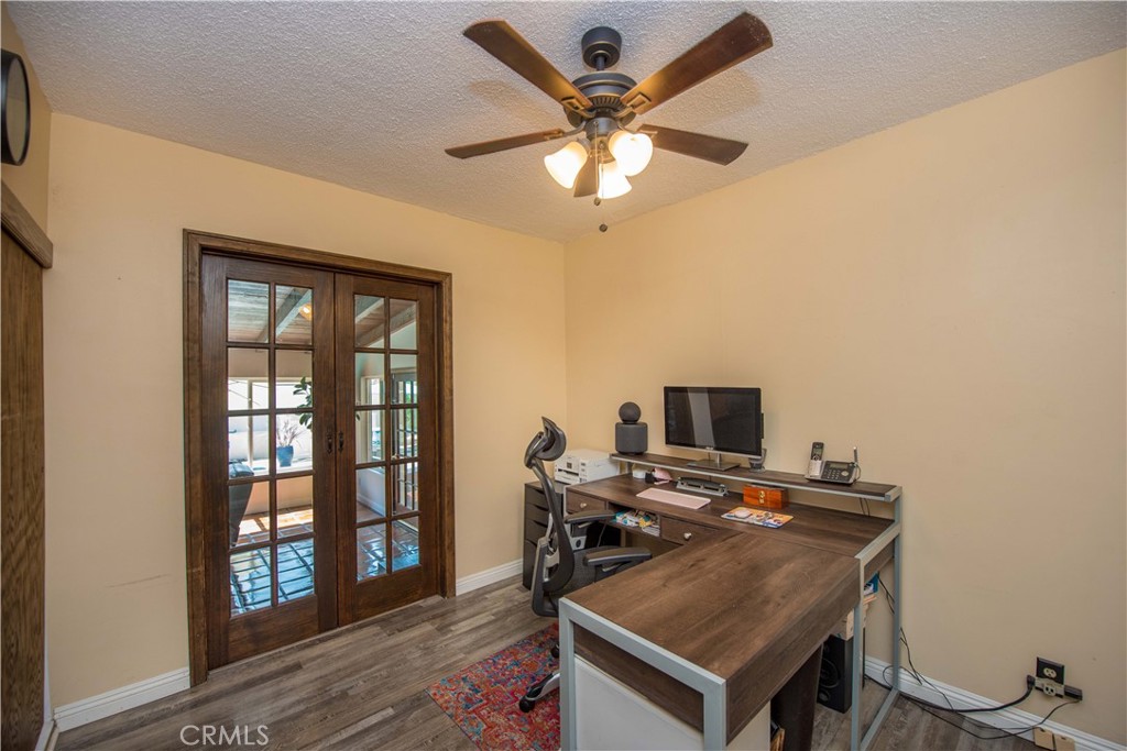 556 N Billow Property Photo 26