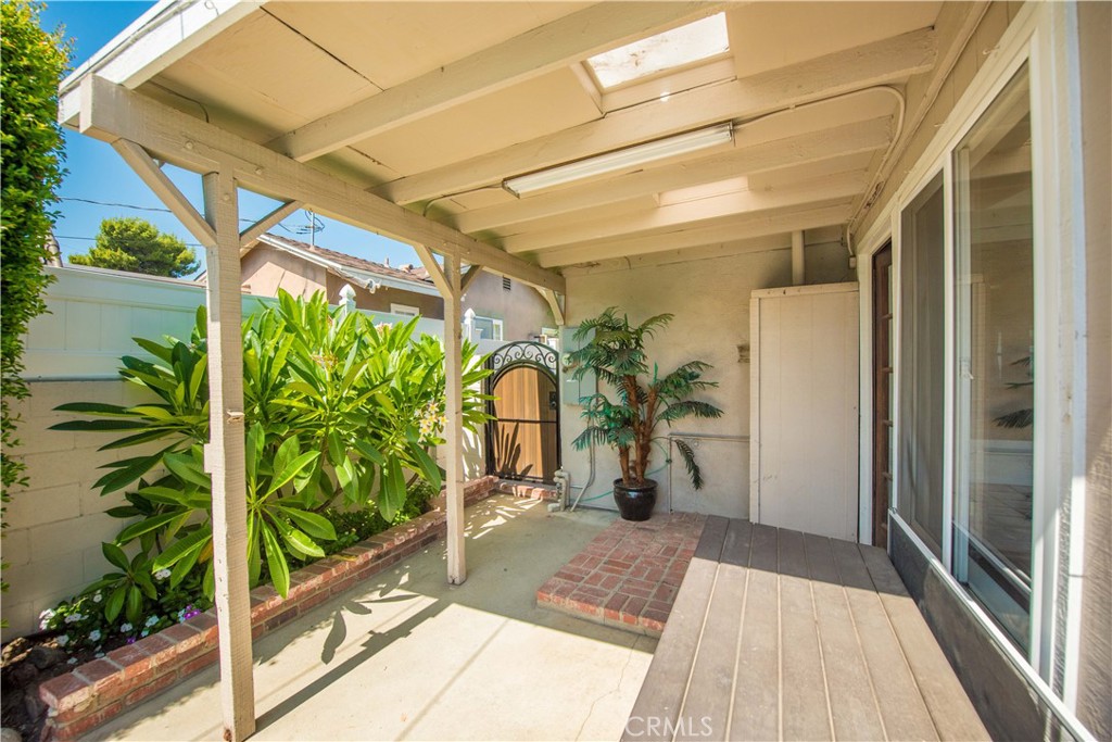 556 N Billow Property Photo 45