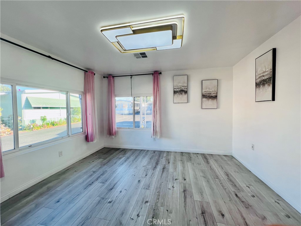1560 S Otterbein Avenue 183 Property Photo 9