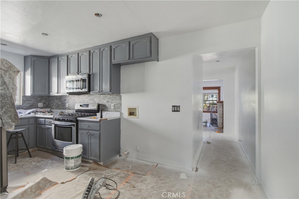 337 N Occidental Property Photo 11